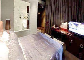 Latin Hotel - Guiyang Гуейян Екстериор снимка