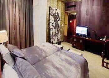 Latin Hotel - Guiyang Гуейян Екстериор снимка